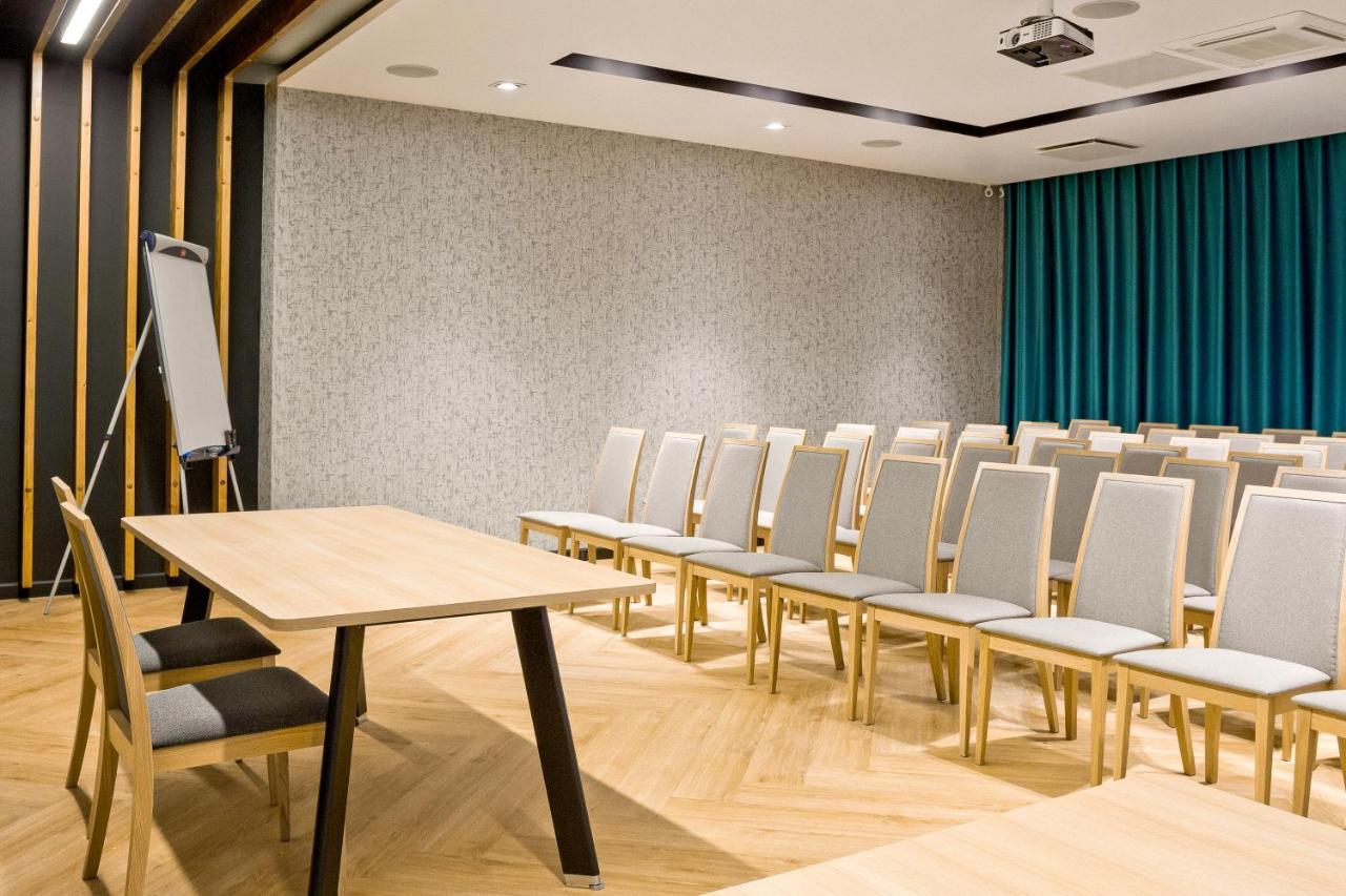 Aspen Prime Ski & Bike Resort - Basen, Sauna, Jacuzzi, Silownia W Cenie Pobytu グウホワジ エクステリア 写真