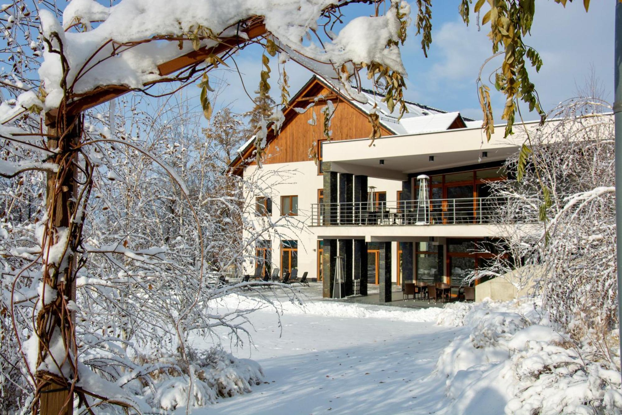 Aspen Prime Ski & Bike Resort - Basen, Sauna, Jacuzzi, Silownia W Cenie Pobytu グウホワジ エクステリア 写真